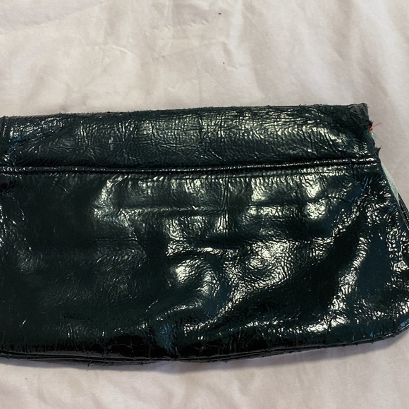 Tory Burch Patent Silver Logo Clutch - Picture 10 of 11